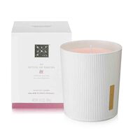 The Ritual of Sakura Scented Candle 290g faces the ritual of sakura scented candle 290g