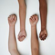 Inner Eye Brightening Pen faces inner eye brightening pen