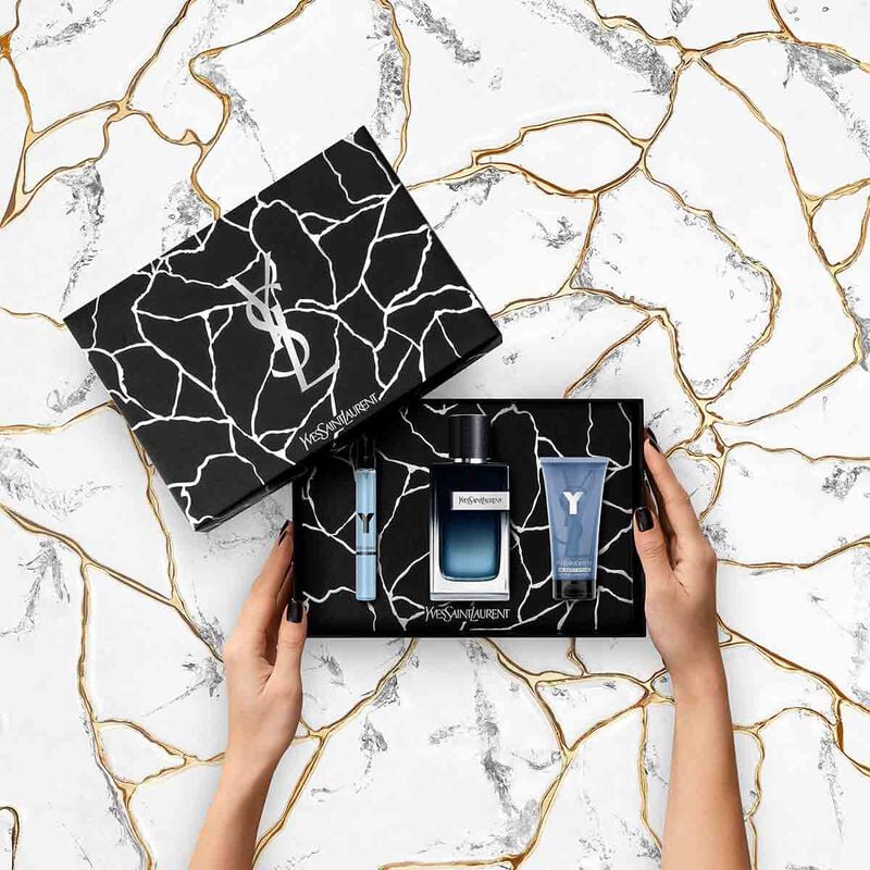 إيف سان لوران طقم هدية واي لموسم الأعياد