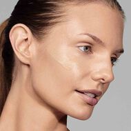 faces futurist hydra rescue moisturizing foundation with spf 45