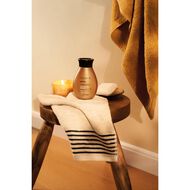 زيت الجسم المرطب ناتيفا سبا بالكينوا faces زيت الجسم المرطب ناتيفا سبا بالكينوا