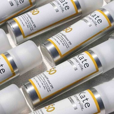 faces uncomplikated setting mist spf55