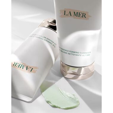 faces the essence foaming