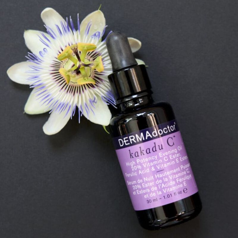 dermadoctor kakadu c 20% vitamin c e ferulic acid evening oil
