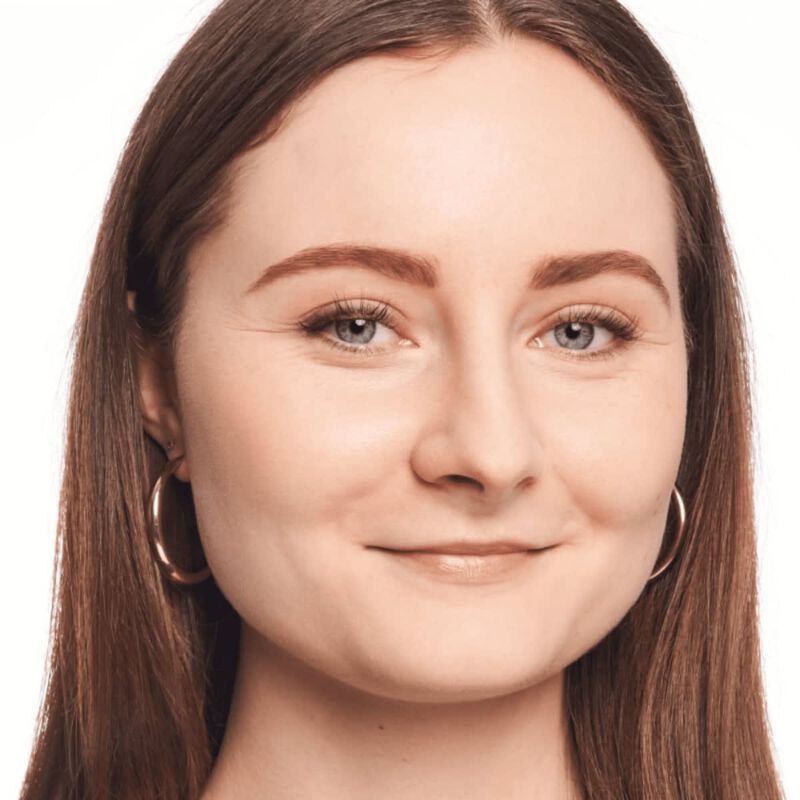 كاتريس بودرة اللمعان أول مات