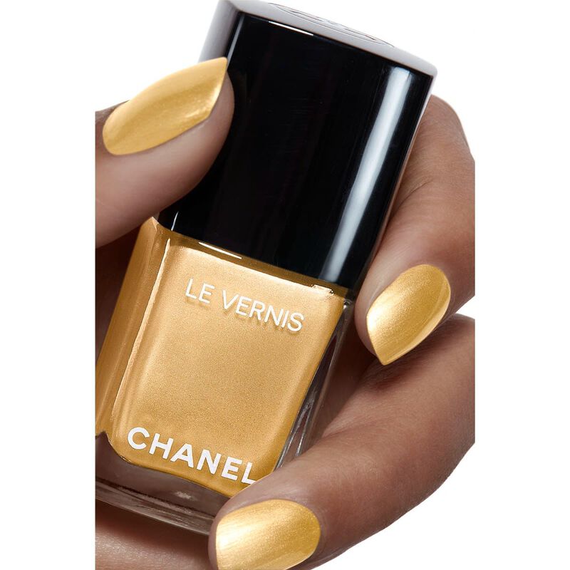 chanel le vernis nail colour