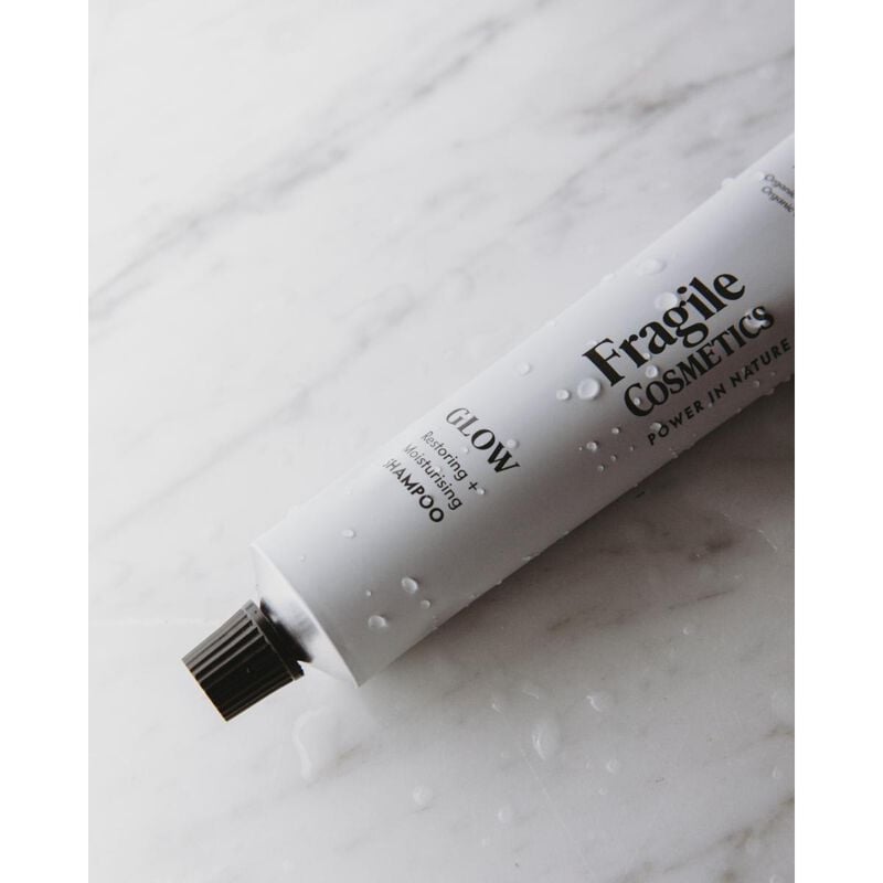 fragile cosmetics glow restoring + moisturising shampoo