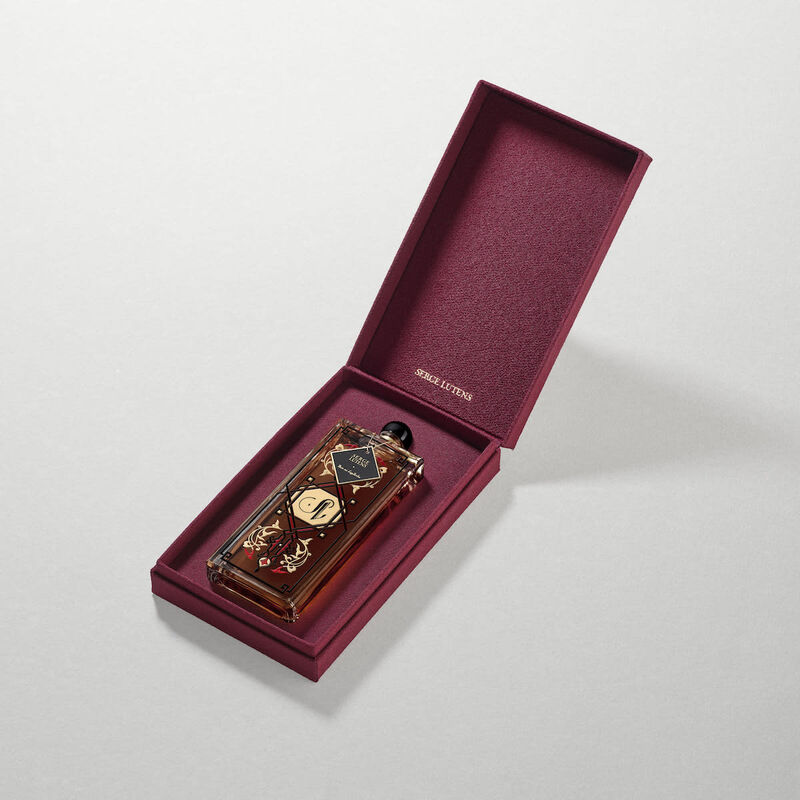 serge lutens bois roi d'agalloche