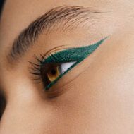 faces قلم تحديد العيون أكوا ريزيست كولور