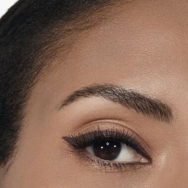 LE LINER DE CHANEL faces le liner de chanel
