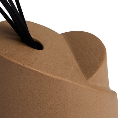 faces embrace   artisanal