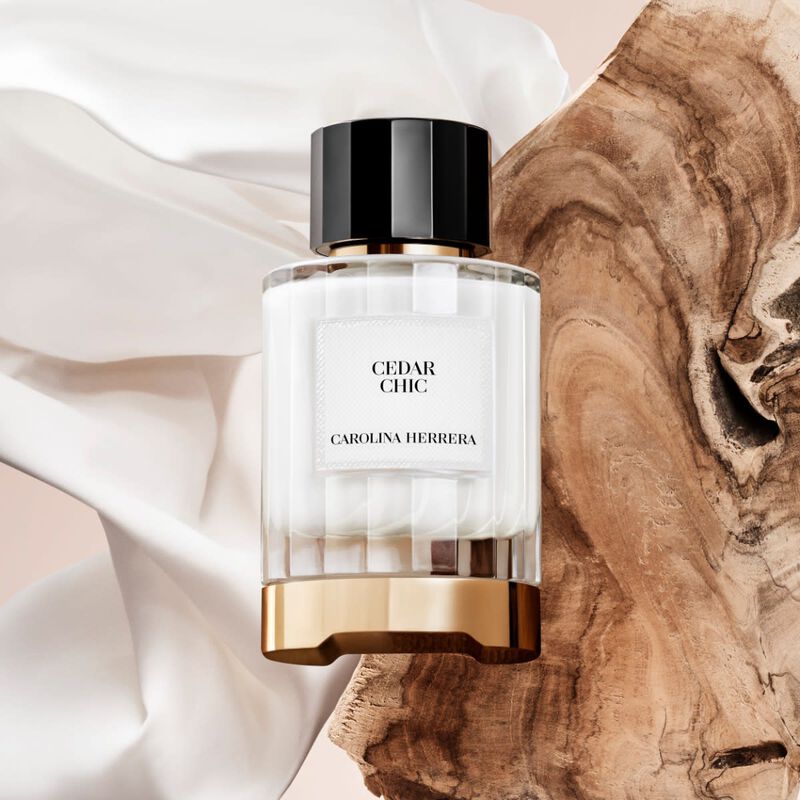 كارولينا هيريرا سيدار شيك