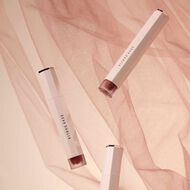 أحمر شفاه دريم فيلفيت ليب كلاود faces أحمر شفاه دريم فيلفيت ليب كلاود