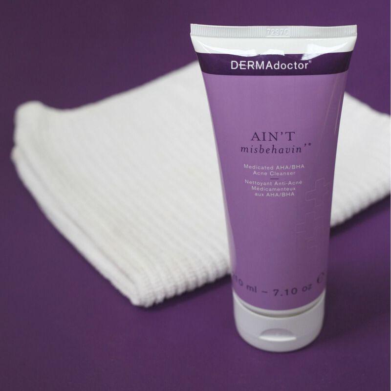 dermadoctor aint misbehaving acne cleanser