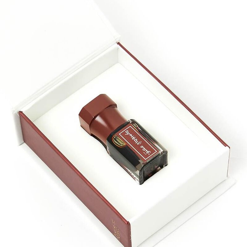 arabian oud aged cambodian dehn oud  1/2 tola