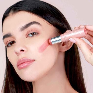 faces legacy multistick