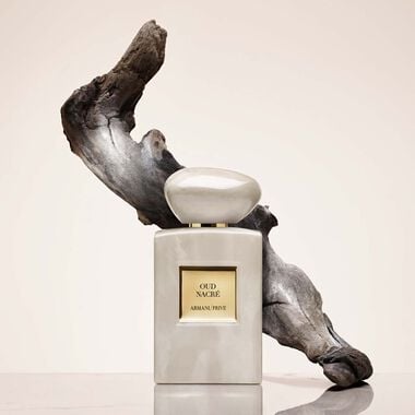 Privé Oud Nacre faces priv oud nacre
