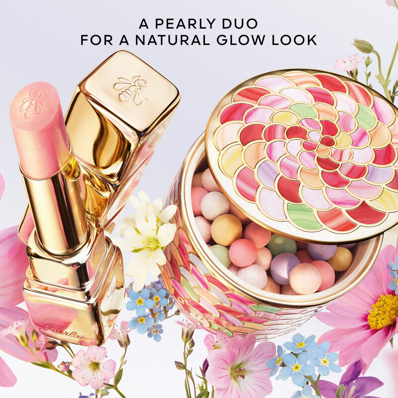 guerlain kisskiss bee glow
 98% naturalorigin honey tint balm