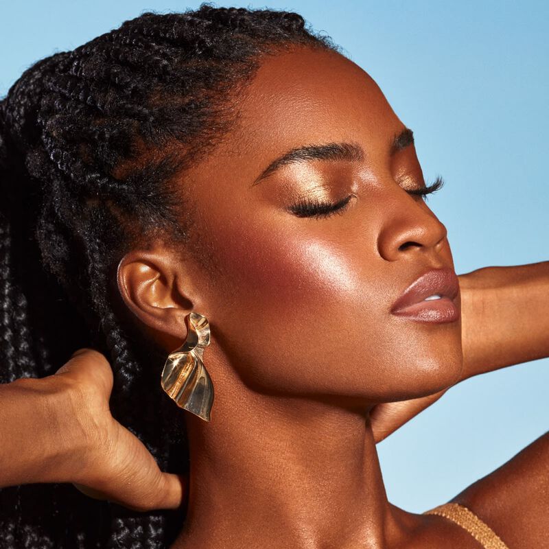 iconic london kissed by the sun multiuse cheek glow