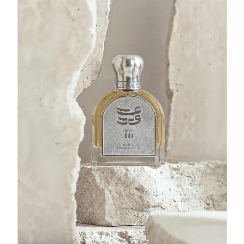 فخر الإمارات عطر فيوتشر عود