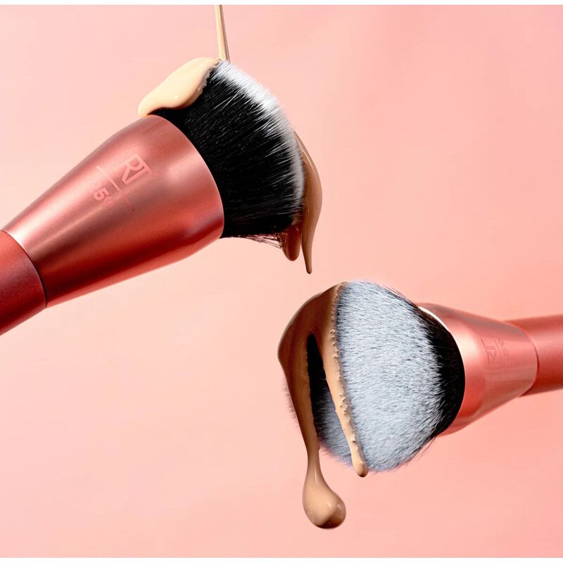 real techniques glow round base makeup brush