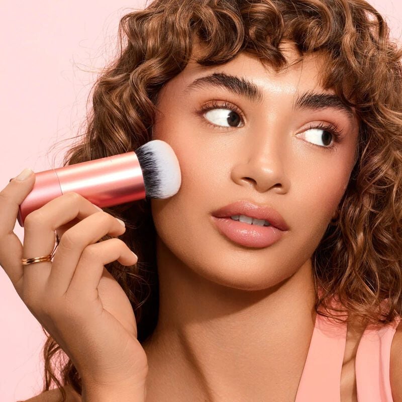 ريل تكنينك فرشاة مكياج بابل بليندنج