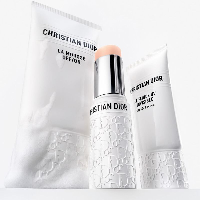 dior hydrating invisible uv fluid spf 50+ pa++++ invisible uv protection fluid