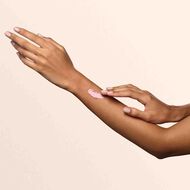 faces بورن إن روما بادي شيمر معطر للجسم