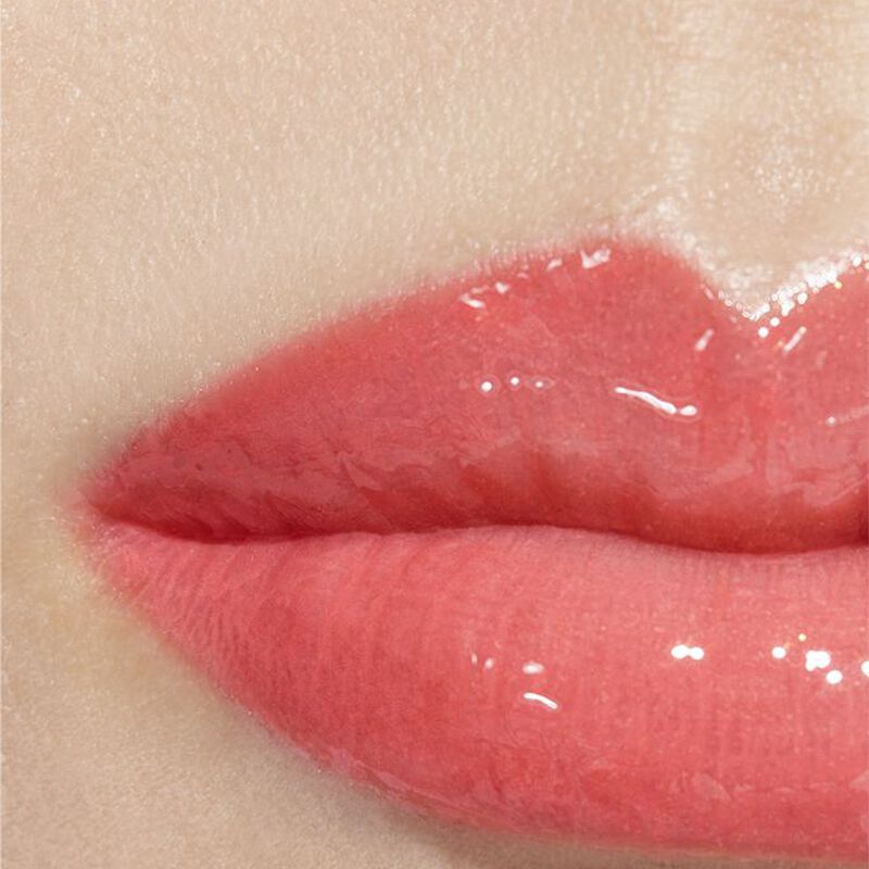 شانيل rouge coco gloss