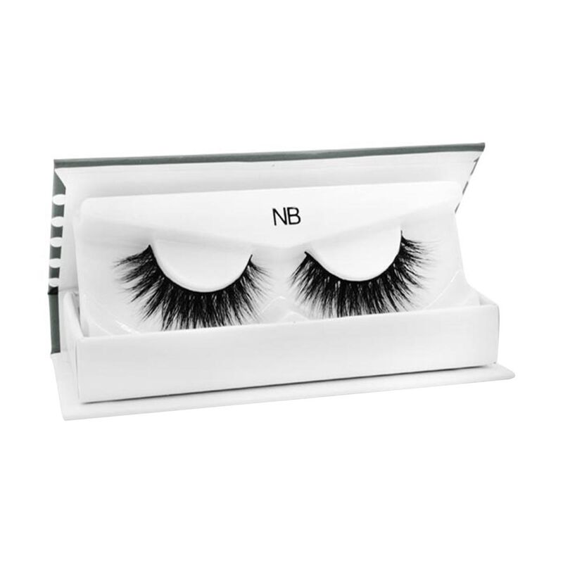 نورة بو عوض رموش مينك ثلاثية الأبعاد