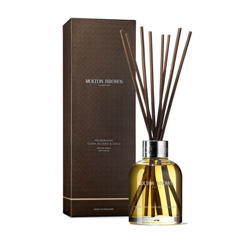 molton brown mesmerising oudh accord & gold aroma