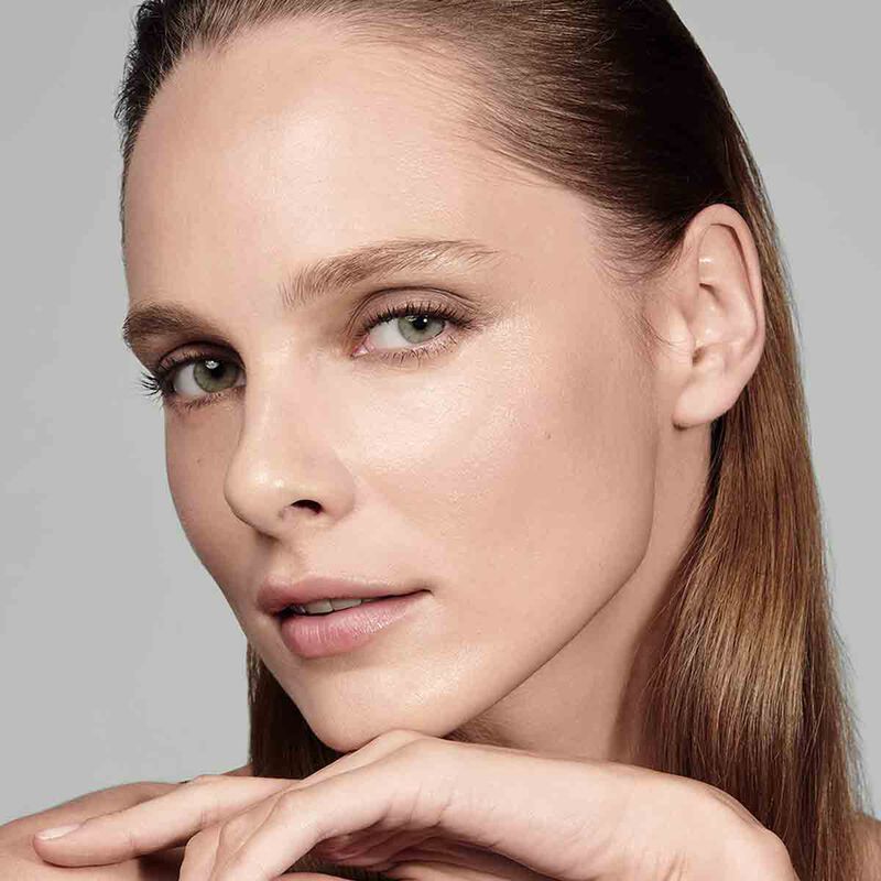 إستي لودر كريم الأساس المرطب فيوتشريست هايدرا ريسكيو مع عامل حماية 45