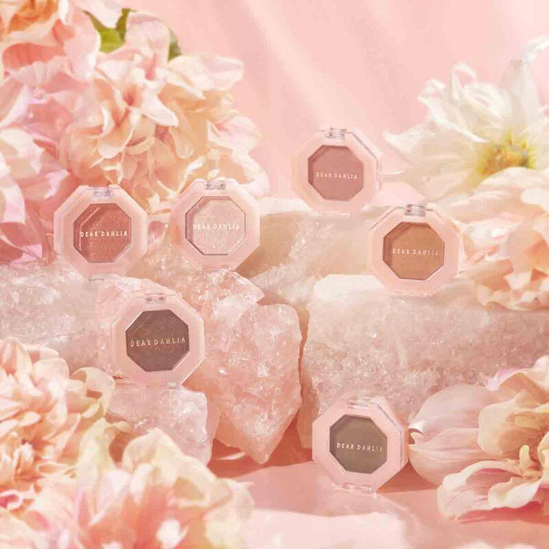 دير داليا ظل العيون المنفرد من بلومينغ اديشن بارادايس