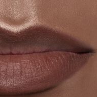 LE CRAYON LÈVRES faces le crayon l vres