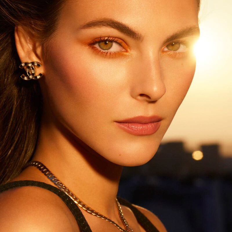 chanel les beiges