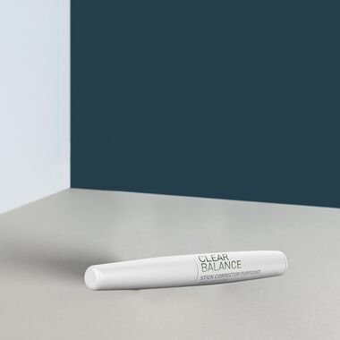 faces clear balance spot less stick