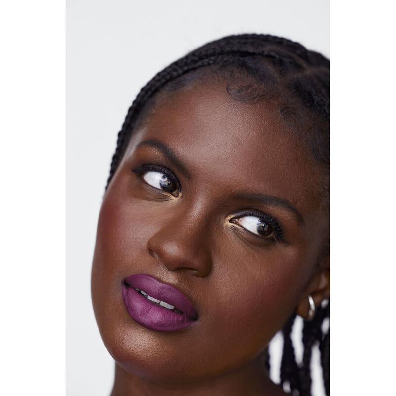 كلينيك أحمر شفاه بوب طويل الأمد بلمسة غير لامعة