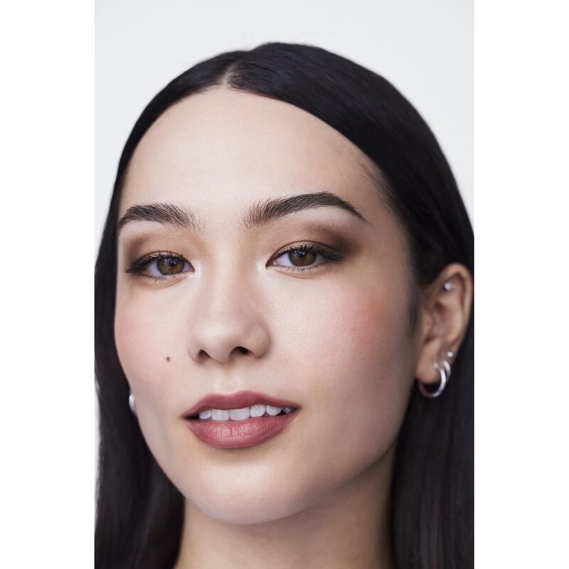 كلينيك أحمر شفاه بوب طويل الأمد بلمسة لامعة