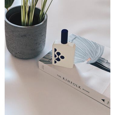 This is not a Blue Bottle 1.5 faces this is not a blue bottle 1 5