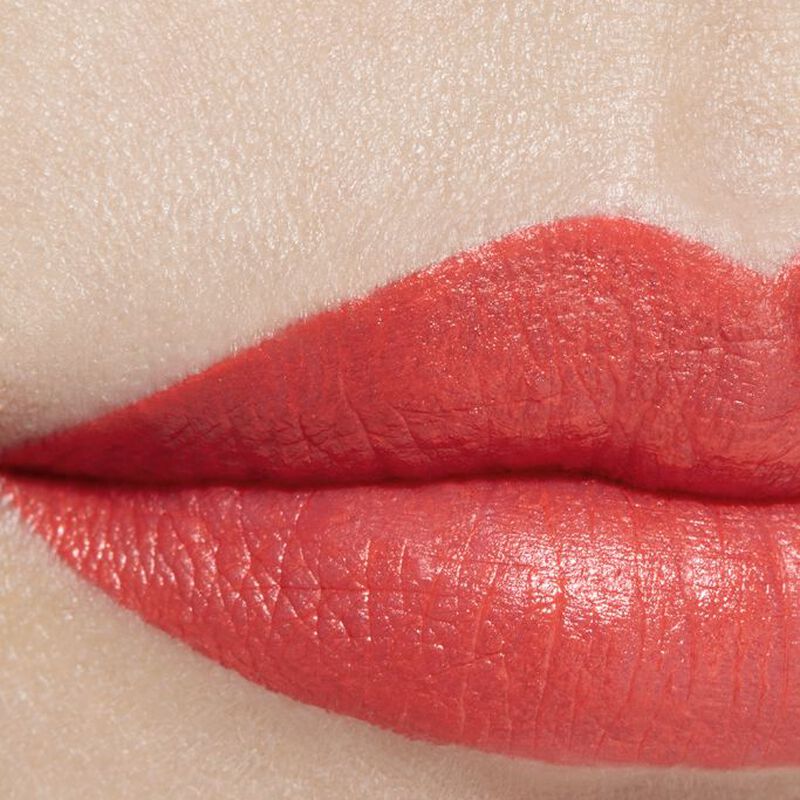 شانيل روج ألور إنك rouge allure ink