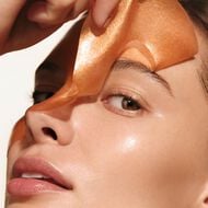 The Hydrogel Face Mask faces the hydrogel face mask