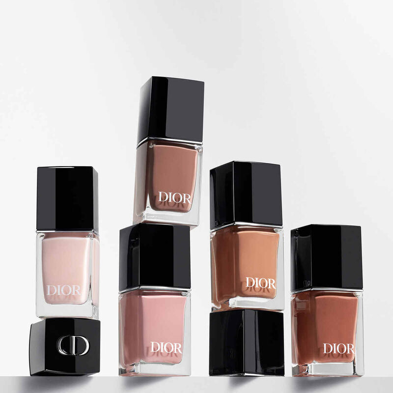dior dior vernis nail polish with gel effect and couture color
