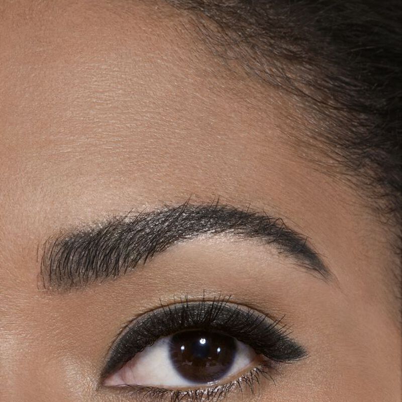 شانيل le crayon yeux