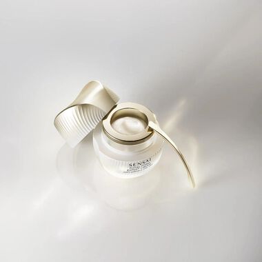 faces total form expert cream