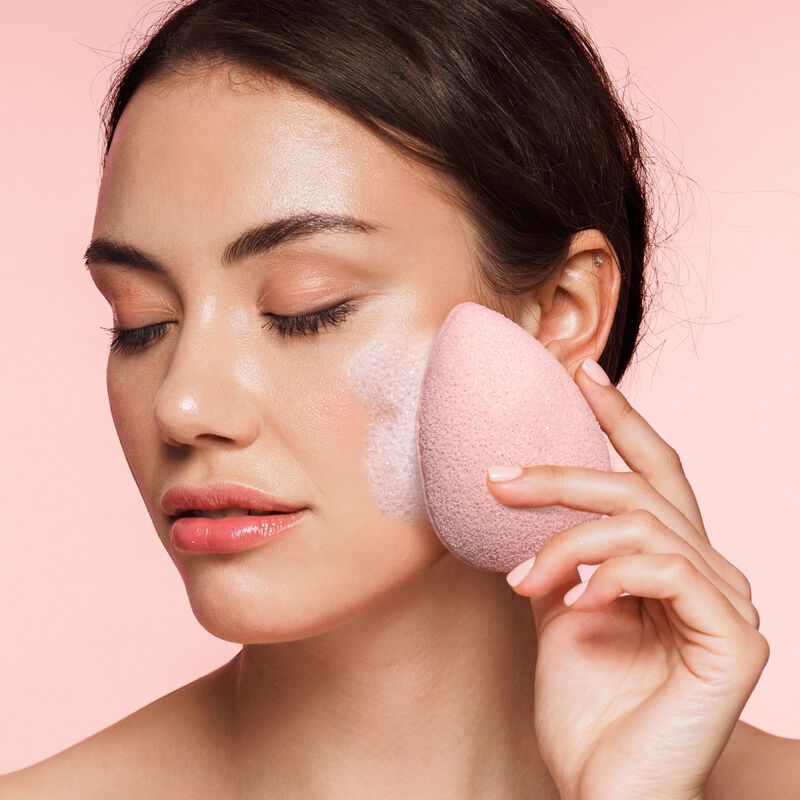 real techniques miracle cleanse sponge