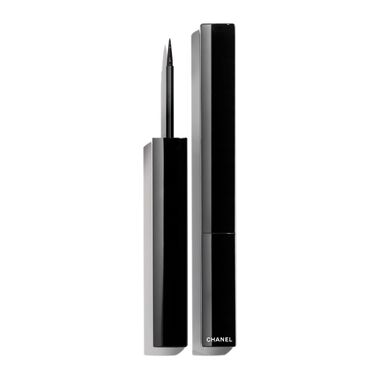 LE LINER DE LIQUID EYELINER faces le liner de liquid eyeliner
