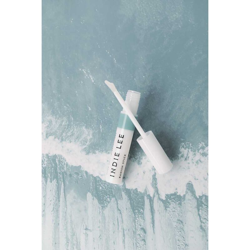 إندي لي قلم بانيش للتخلص من عيوب البشرة