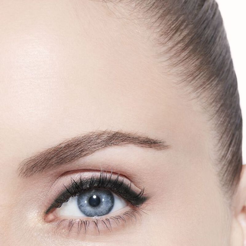 شانيل le crayon yeux