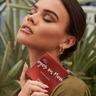 faces all eyes on mini shadow palette