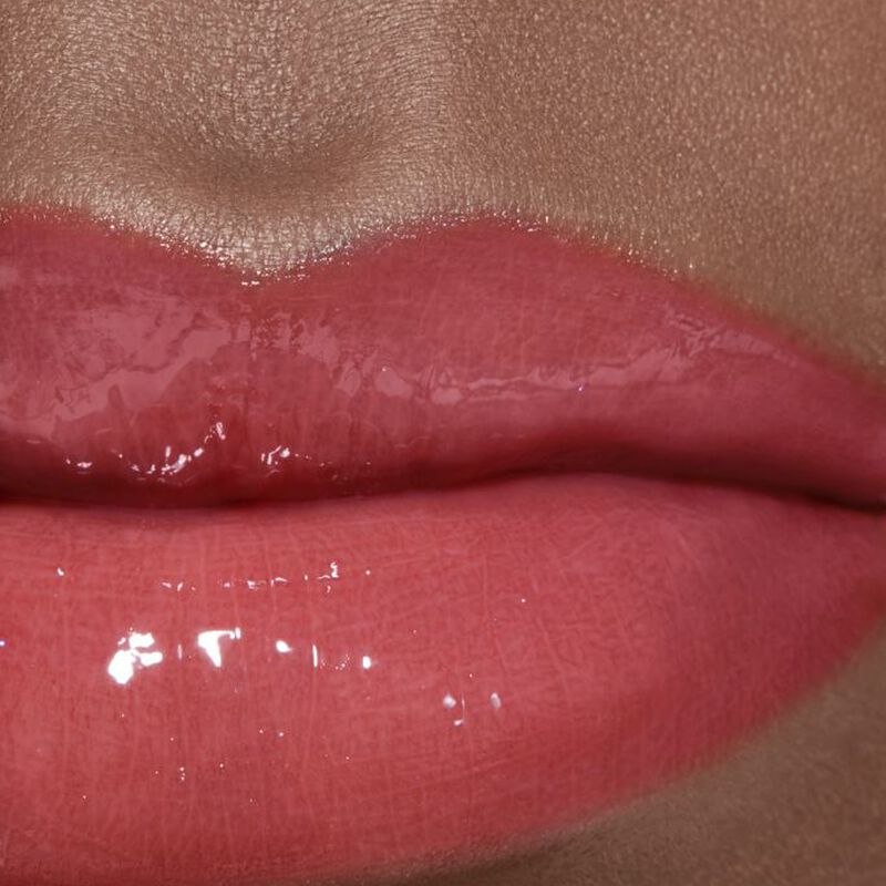 شانيل rouge coco gloss